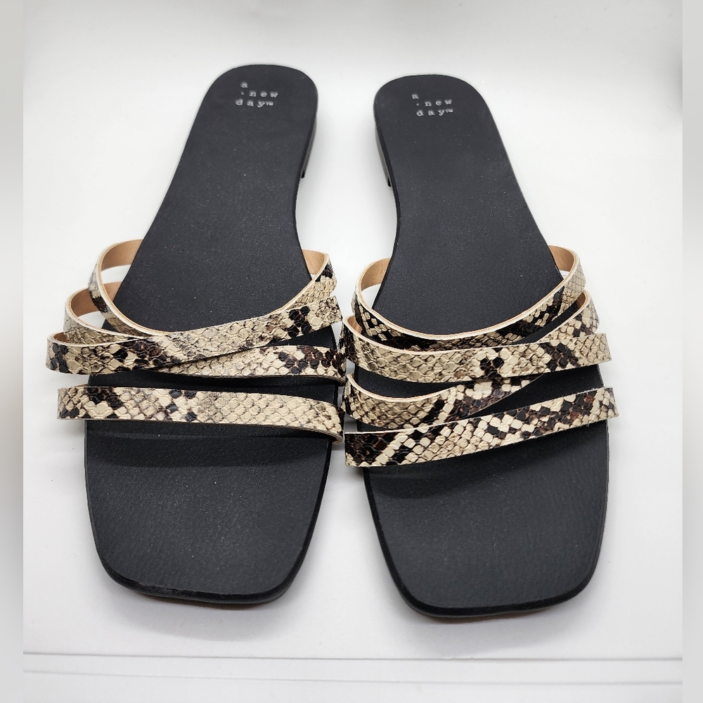NWOT A•New•Day Snakeskin Slides Sz 8.5